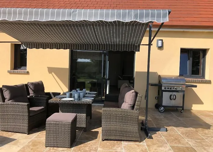 Calme Sans Voisins, Jacuzzi Дом отдыха